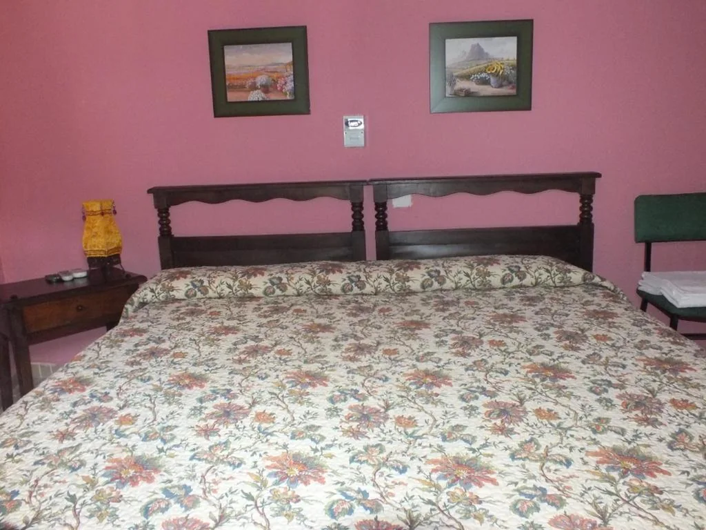 Quarto Duplo - 2 camas — Hostal El Patio