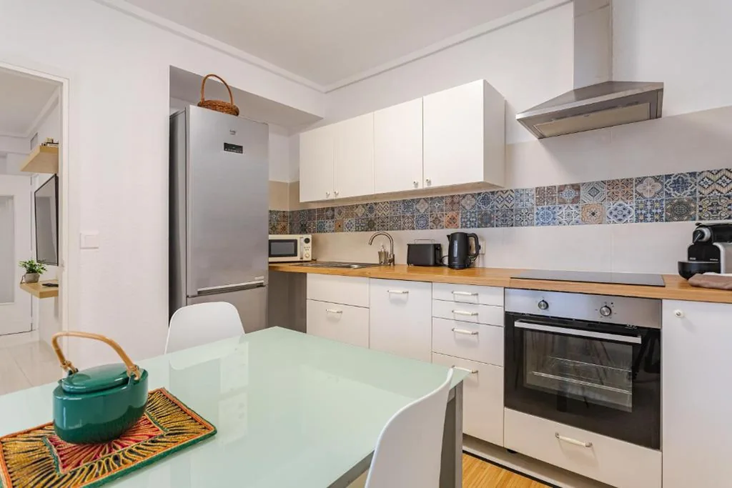 Apartamento com terraço — Hostal El Perelló, Valencia