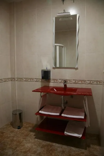 HOSTAL EL POLIGONO — Foto 7