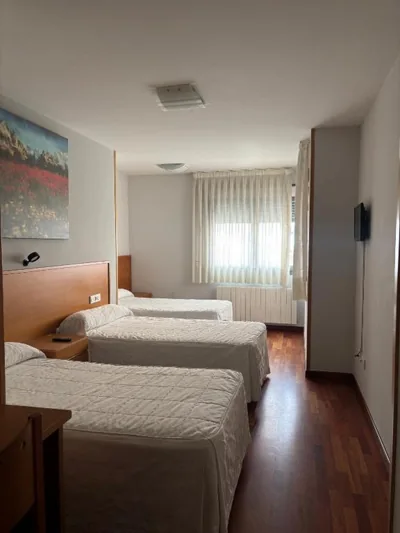 Hostal El Poligono — foto 2