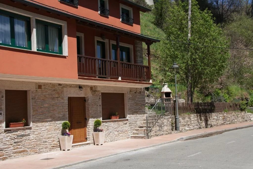 Quarto Duplo Grande — Hostal El Recanto