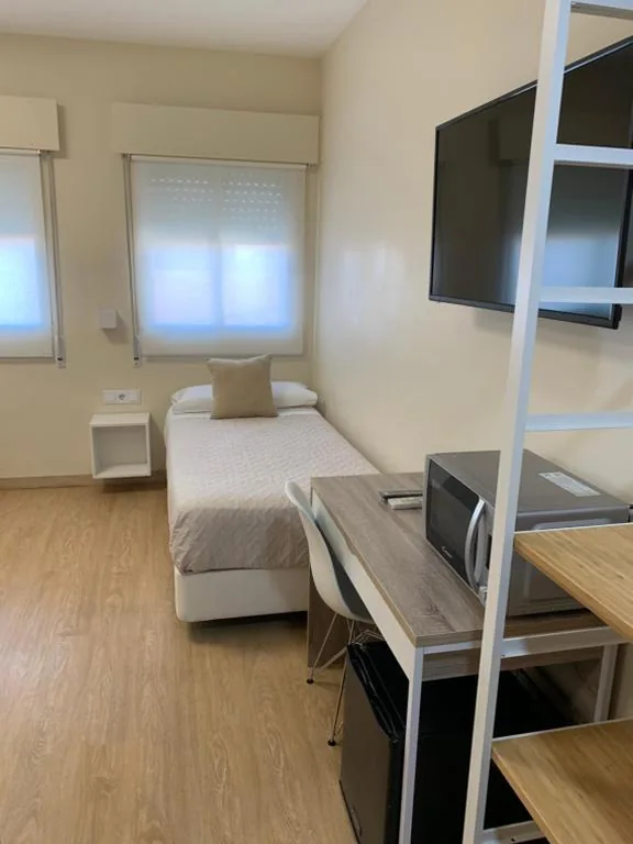 Camera Familiare Classica — Hostal el Rocio