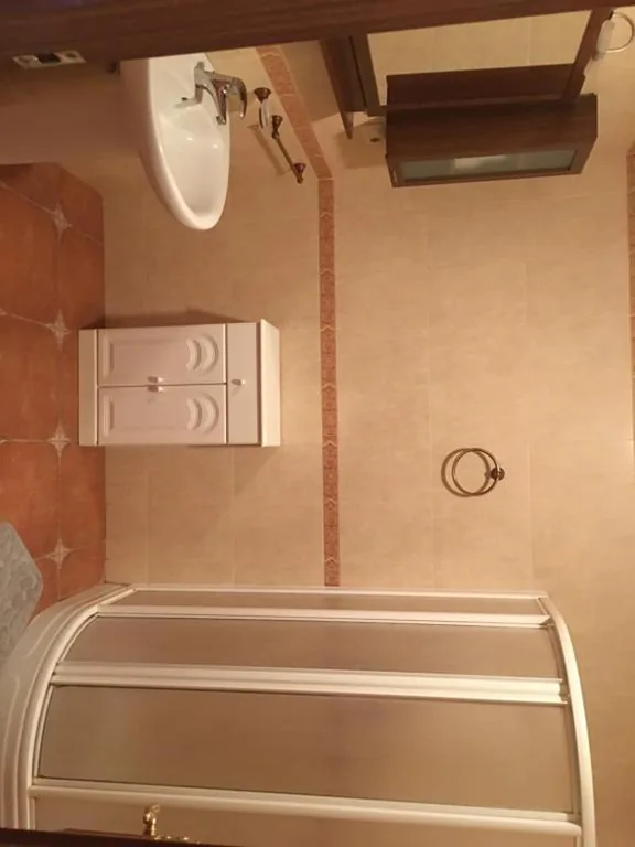 Casa Unifamiliar de 3 dormitorios — Hostal El Sevillano