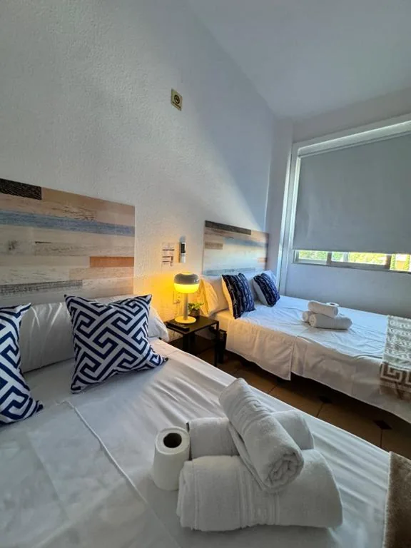 Camera Tripla — Hostal El Torero