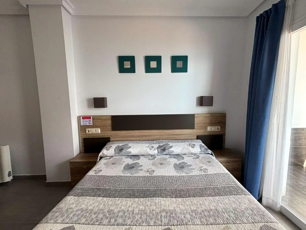 Habitación Doble Estándar — Hostal El Trovador