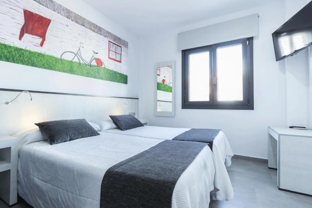 Chambre Double - 2 lits — Hostal El Yunque