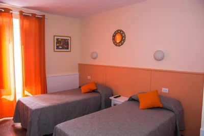 Hostal Empordà — foto 2