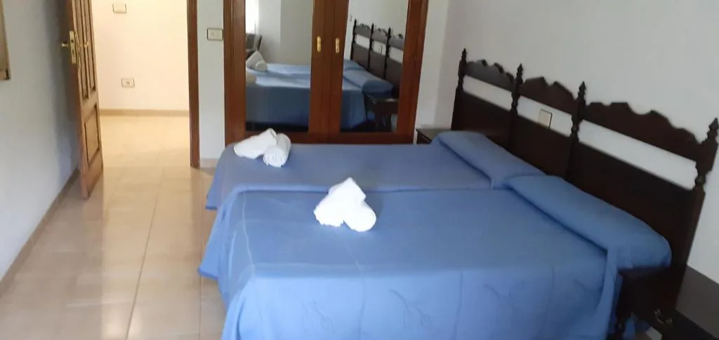 Camera singola economica — Hostal Entrimeña 2