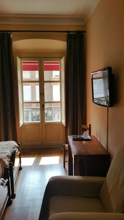 Hostal Esmeralda — foto 5
