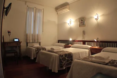 Hostal Esmeralda — foto 2