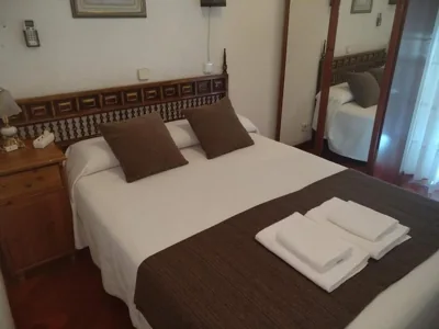 Hostal Esmeralda — foto 12