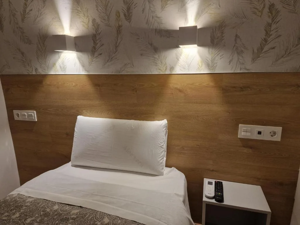 小型内侧单人间 — Hostal Esparteros