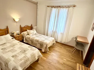 Hostal Estació — Foto 9