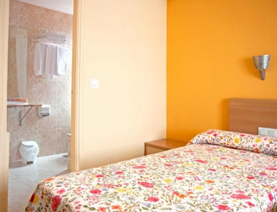 HOSTAL EUROPA pensión — photo 3