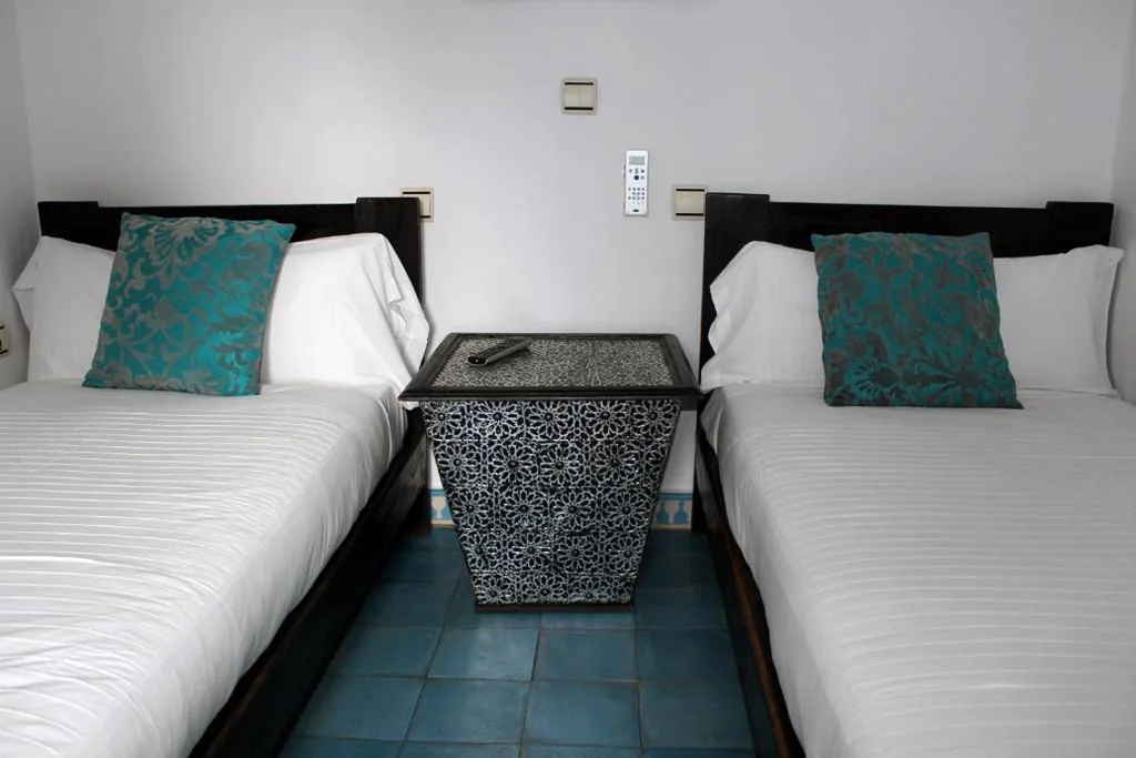 Zweibettzimmer — Hostal Extramuros