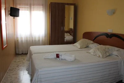 Hostal Fabrellas — foto 8