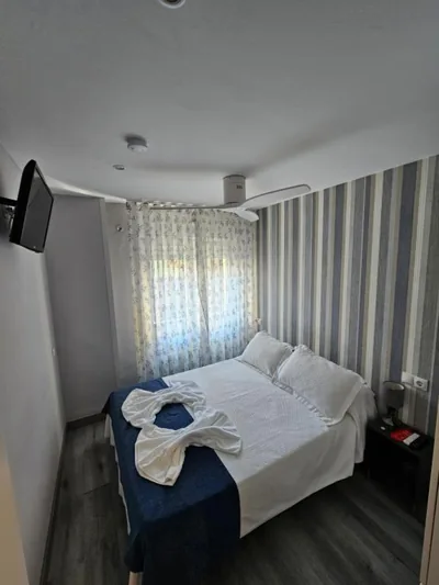 HOSTAL FONCALADA — Foto 5