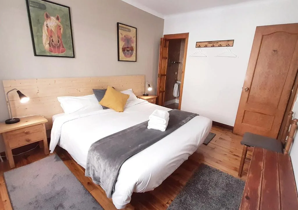 Habitación Doble con aseo compartido — Hostal Fonda Prat