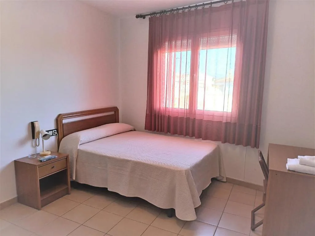 ダブルルーム — Hostal Fontdemora