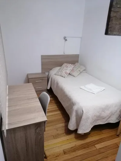 Hostal Forest — Foto 11