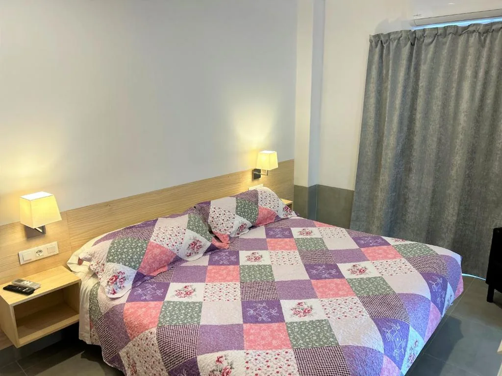 Habitación Doble — Hostal Fornet Altea