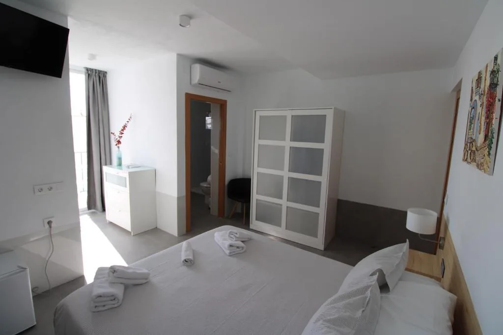 Suite Junior con vistas al mar — Hostal Fornet Altea