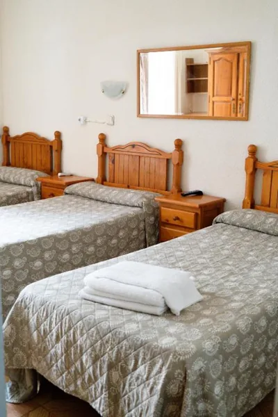 Hostal Fuentesol — foto 2