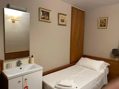 HOSTAL GALICIA CARDEDEU — photo 3
