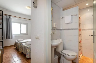 Hostal Gami Adults Only — photo 3