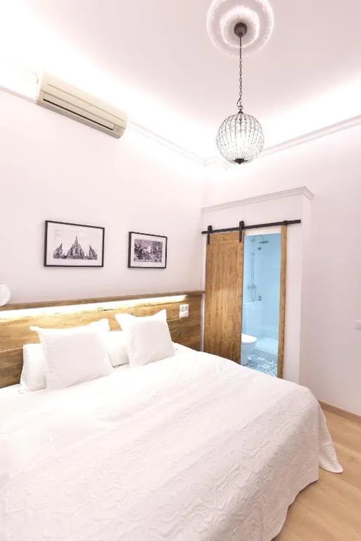 Camera doppia Standard - 1 o 2 letti — Hostal Girona
