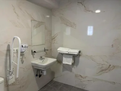 HOSTAL GOLDEN 21*** — foto 3
