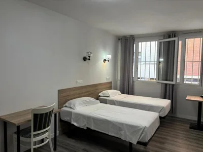 HOSTAL GOLDEN 21*** — foto 4