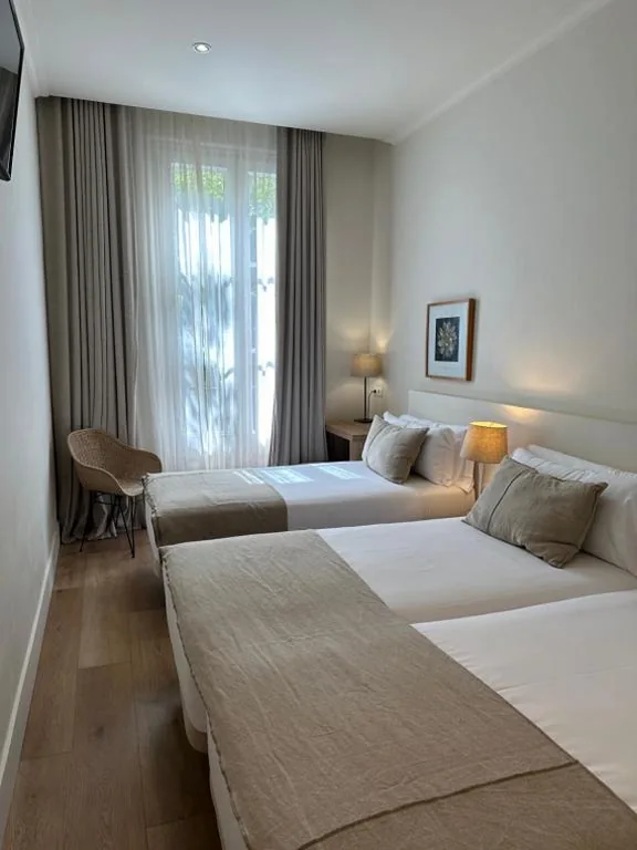 Camera Tripla — Hostal Goya