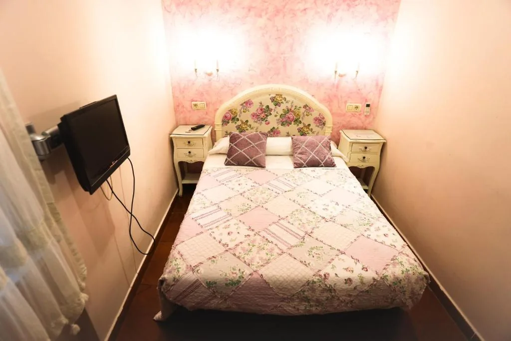 Habitación Doble - 1 o 2 camas — Hostal Goya Suites