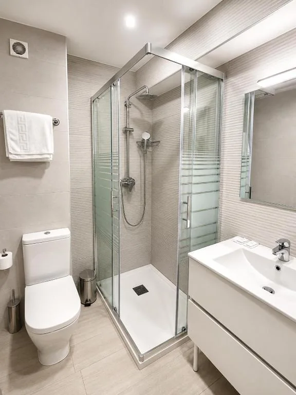 Habitación Doble - 2 camas — Hostal Goyma I