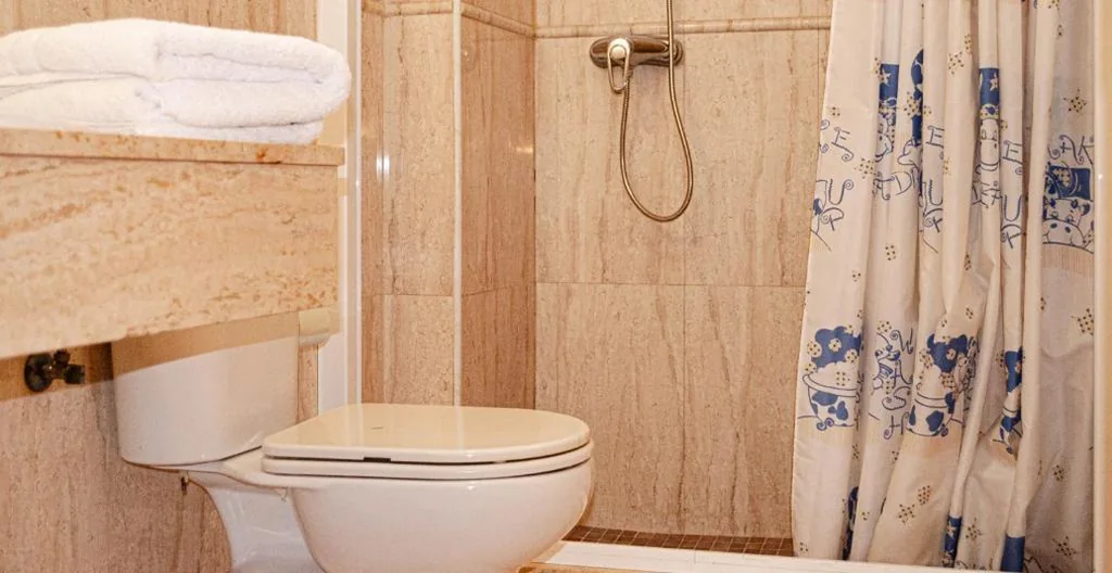 トリプルルーム — Hostal Gran Via Levante
