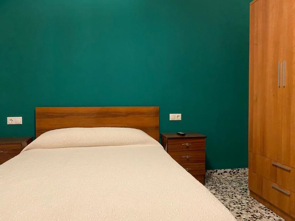 Doppelzimmer mit externem eigenem Bad — Hostal Grimaldos