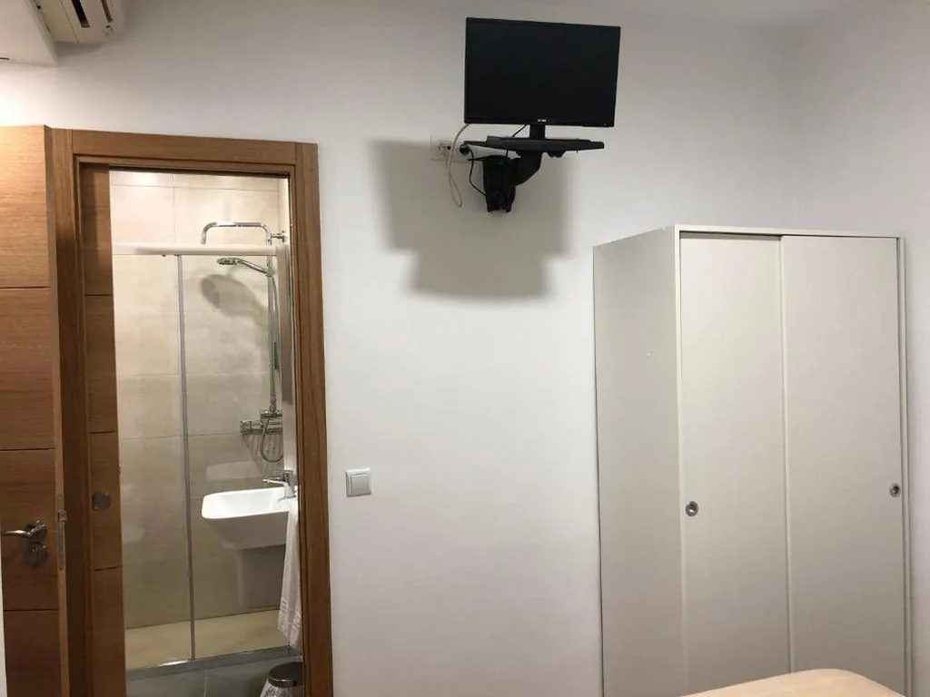 Habitación Doble Estándar - 1 o 2 camas — Hostal Guerra