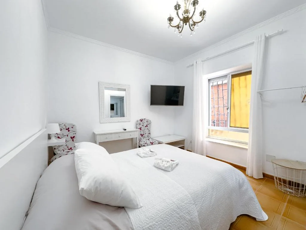 Hostal Habitaciones & Suites Don Pepín