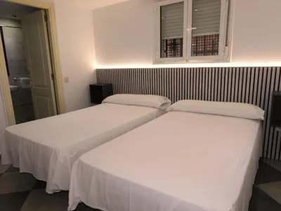 HOSTAL HENARES — foto 9