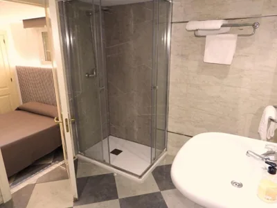 HOSTAL HENARES — foto 12