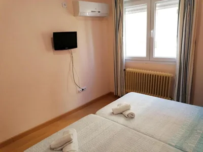 Hostal Hernan Cortes — foto 3