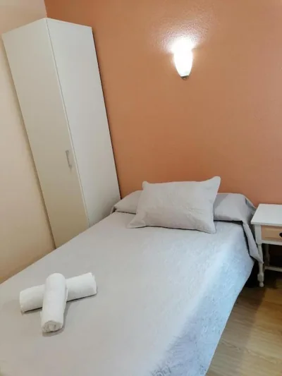 Hostal Hernan Cortes — foto 5
