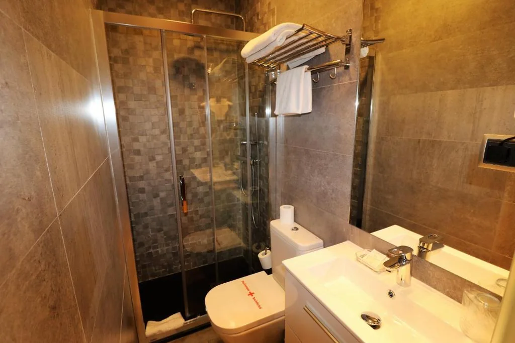 Habitación Doble - 2 camas — Hostal Hispano - Argentino Gran Vía