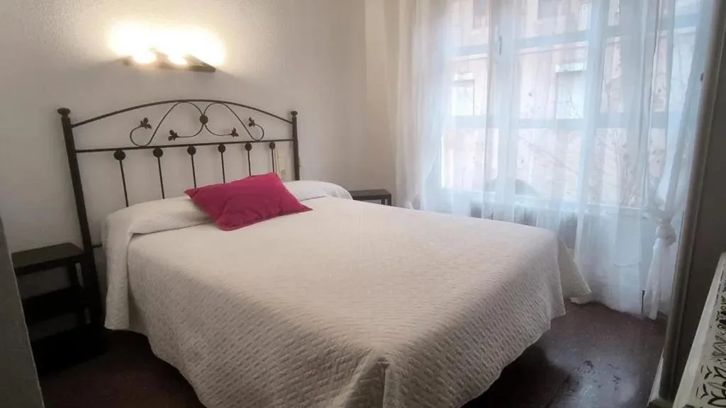 Einzelzimmer — Hostal Hispano