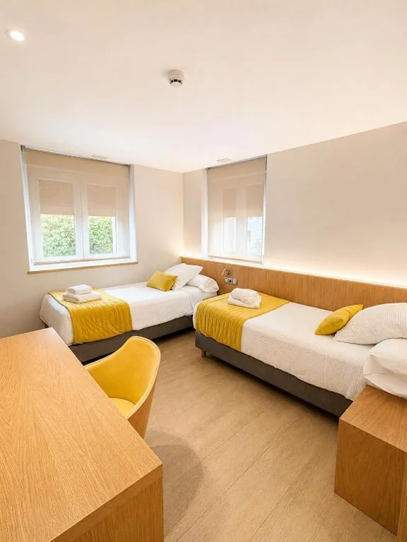 Doppelzimmer – 2 Betten — Hostal Ibaisek