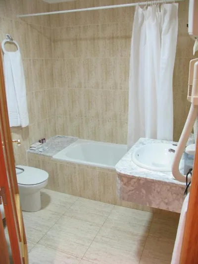 Hostal Imperial — Foto 3