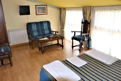 Hostal Infanta Doña Leonor — foto 4