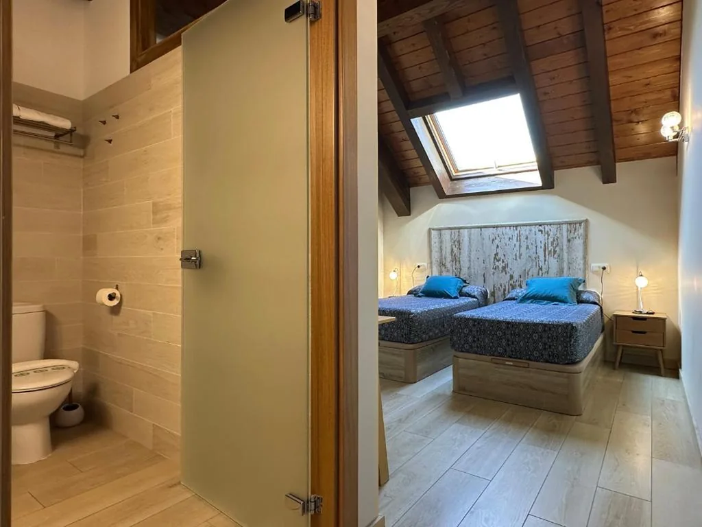 Double Room — Hostal Iratibizkar