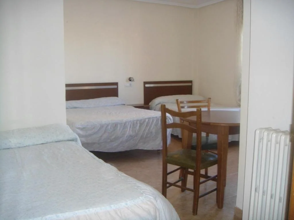 Habitación cuádruple — Hostal Isabel